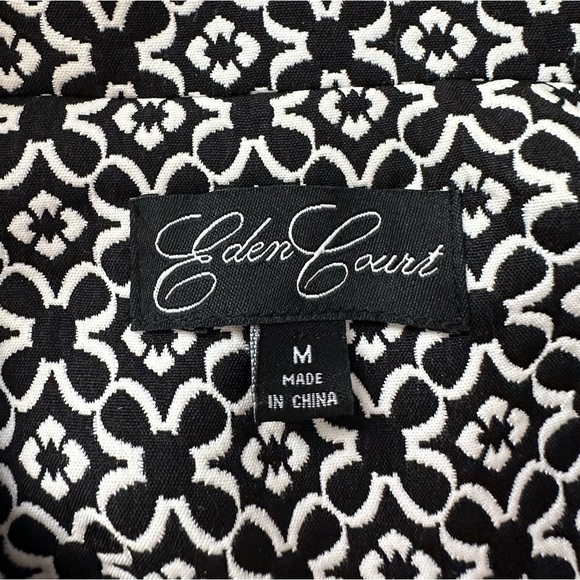 Eden Court Black and White Cropped Blazer size M - Picture 3 of 7
